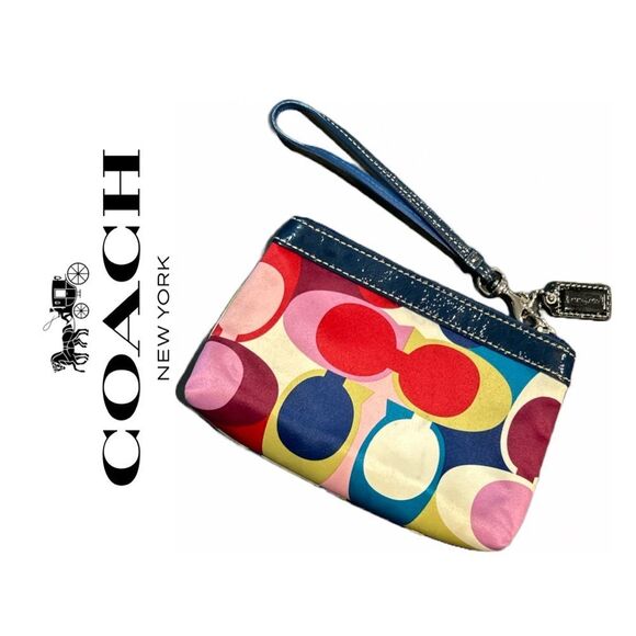Coach Multicolor‎ Signature Satin Scarf Print Wristlet - Picture 2 of 3